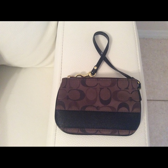 coach dark brown wristlet - Picture 1 of 3